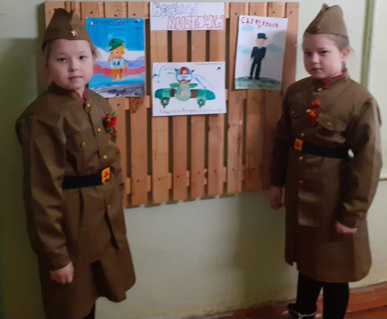 В Полчаниновской сельской библиотеке прошёл патриотический час &quot;Герои нашей страны&quot;.