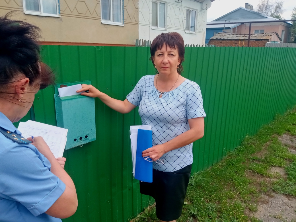 В Октябрьском муниципальном образовании проведен рейд по взысканию задолженности по имущественным налогам.