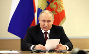 Владимир Путин встретился с сотрудницами фонда «Защитники Отечества».