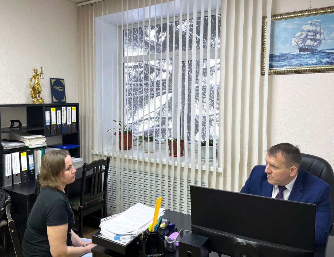 Проведен личный прием по вопросу ненадлежащего содержания жилого помещения.