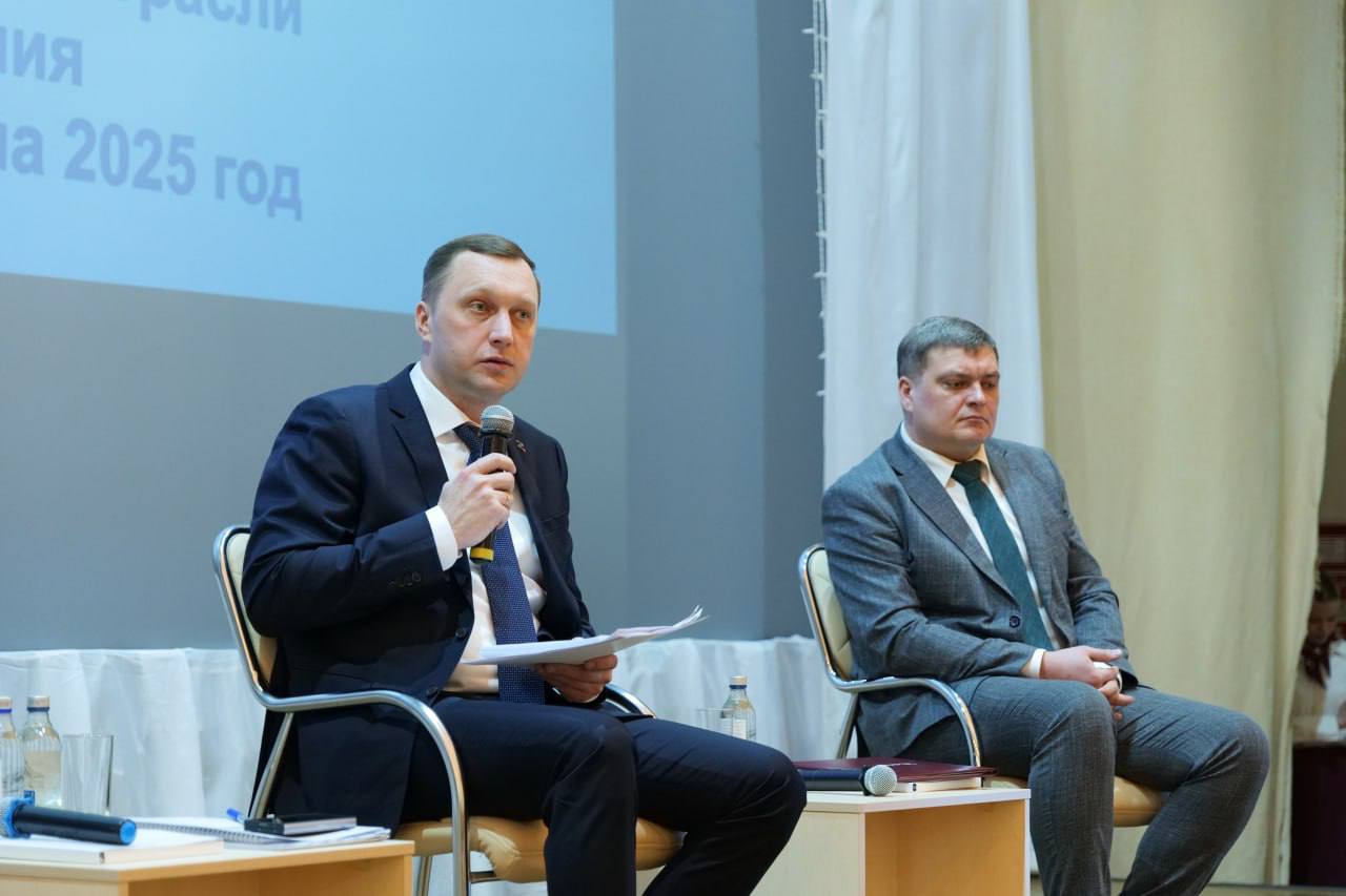 Вопросы развития здравоохранения в Саратовской области обсуждали сегодня на заседании коллегии профильного министерства.