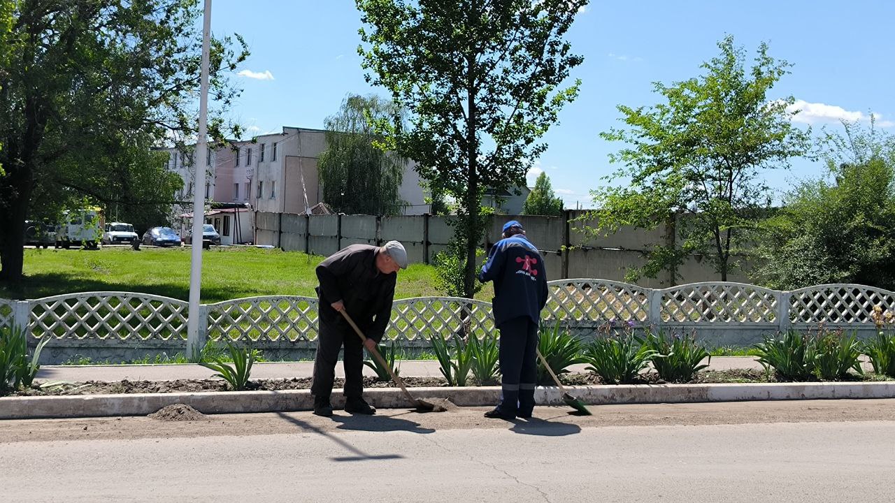 Традиционный санитарный день в Татищевском районе.