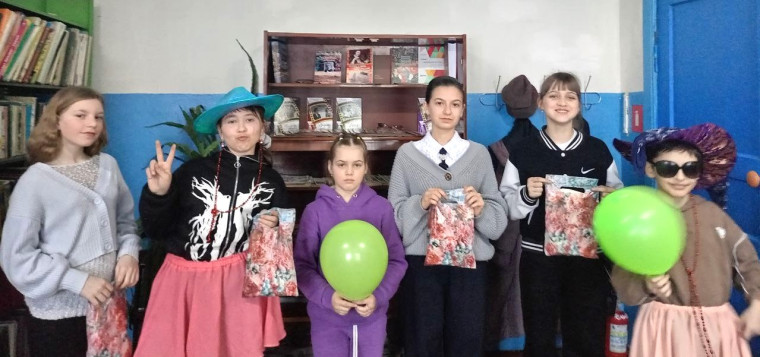 Весёлый девичник. Весёлый девичник.