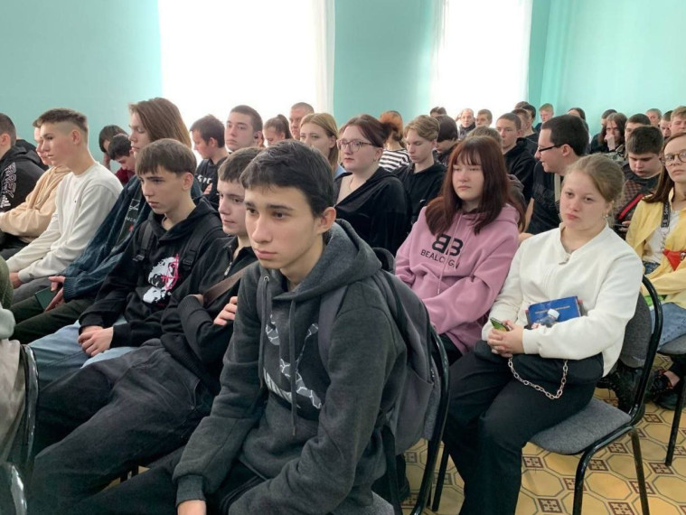В стенах Сельскохозяйственного техникума имени К.А. Тимирязева состоялась важная встреча, посвящённая профилактике экстремизма и терроризма в молодёжной среде. В стенах Сельскохозяйственного техникума имени К.А. Тимирязева состоялась важная встреча, посвящённая профилактике экстремизма и терроризма в молодёжной среде.