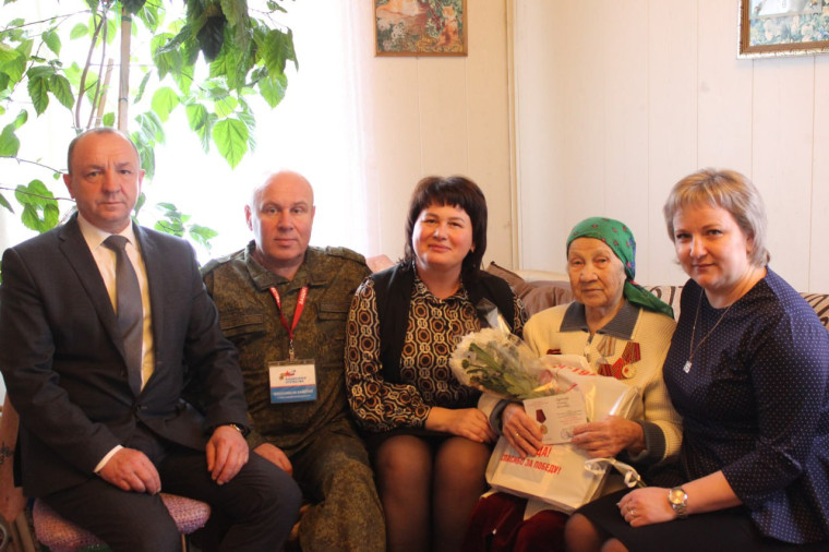 Вручение юбилейной медали «80 лет Победы в Великой Отечественной войне». Вручение юбилейной медали «80 лет Победы в Великой Отечественной войне».