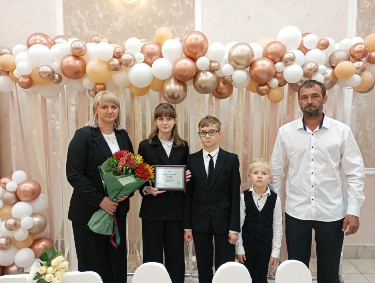 На Доске почета «Лучшие семьи Губернии» – семья Кожайкиных!. На Доске почета «Лучшие семьи Губернии» – семья Кожайкиных!.