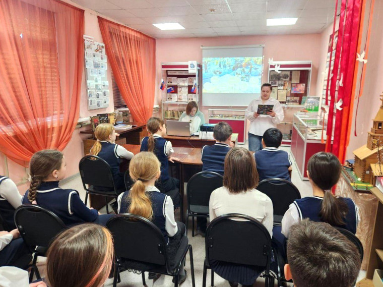 Патриотический час в честь Дня воинской славы прошел в школах и клубах Татищевского района. Патриотический час в честь Дня воинской славы прошел в школах и клубах Татищевского района.