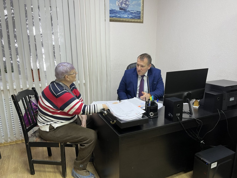 Проведён личный приём по вопросу деятельности потребительского кооператива. Проведён личный приём по вопросу деятельности потребительского кооператива.