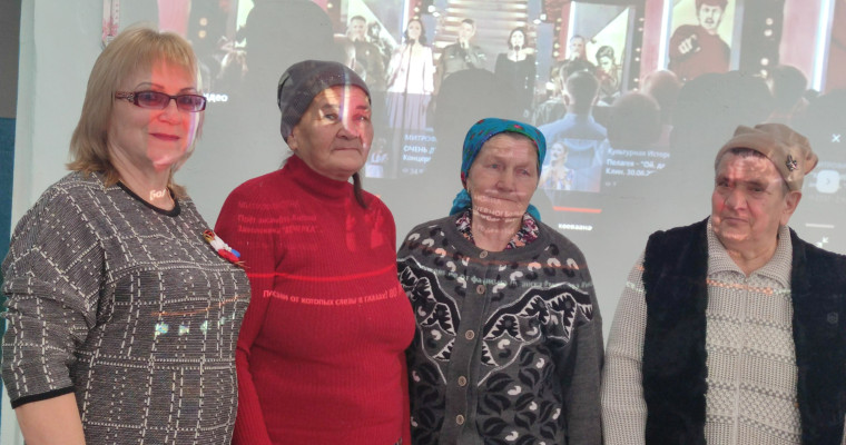 В Карякинской сельской библиотеке прошел час истории «Сталинградская битва». В Карякинской сельской библиотеке прошел час истории «Сталинградская битва».