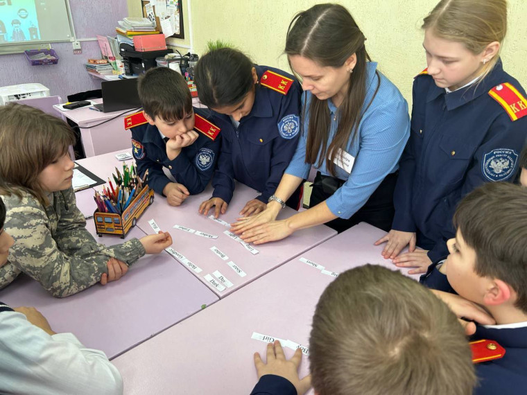 В День российской науки команды сельских школ Вязовки, Мизино-Лапшиновки и Сокура приняли участие в межшкольной квест-игре «Нескучная наука». В День российской науки команды сельских школ Вязовки, Мизино-Лапшиновки и Сокура приняли участие в межшкольной квест-игре «Нескучная наука».