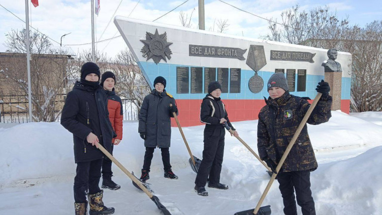 Поможем памятникам и обелискам. Поможем памятникам и обелискам.